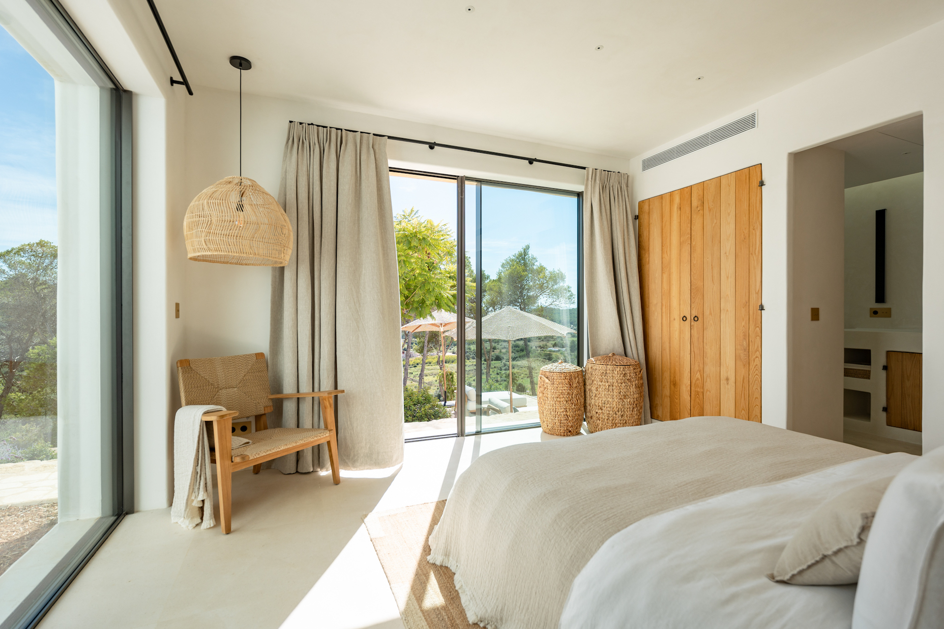 Resa Estates finca blakstad te koop vastgoed Ibiza bedroom 2.jpg